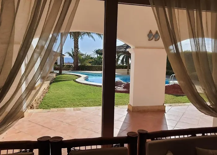 Villa Maison De La -by Sinai