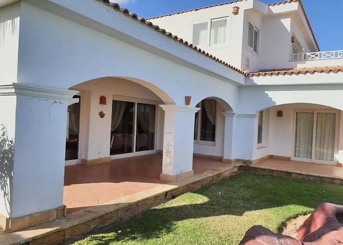 Villa Maison De La -by Sinai